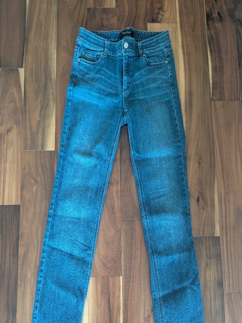 White house black market jeans - Slim Ankle  - Size 4R